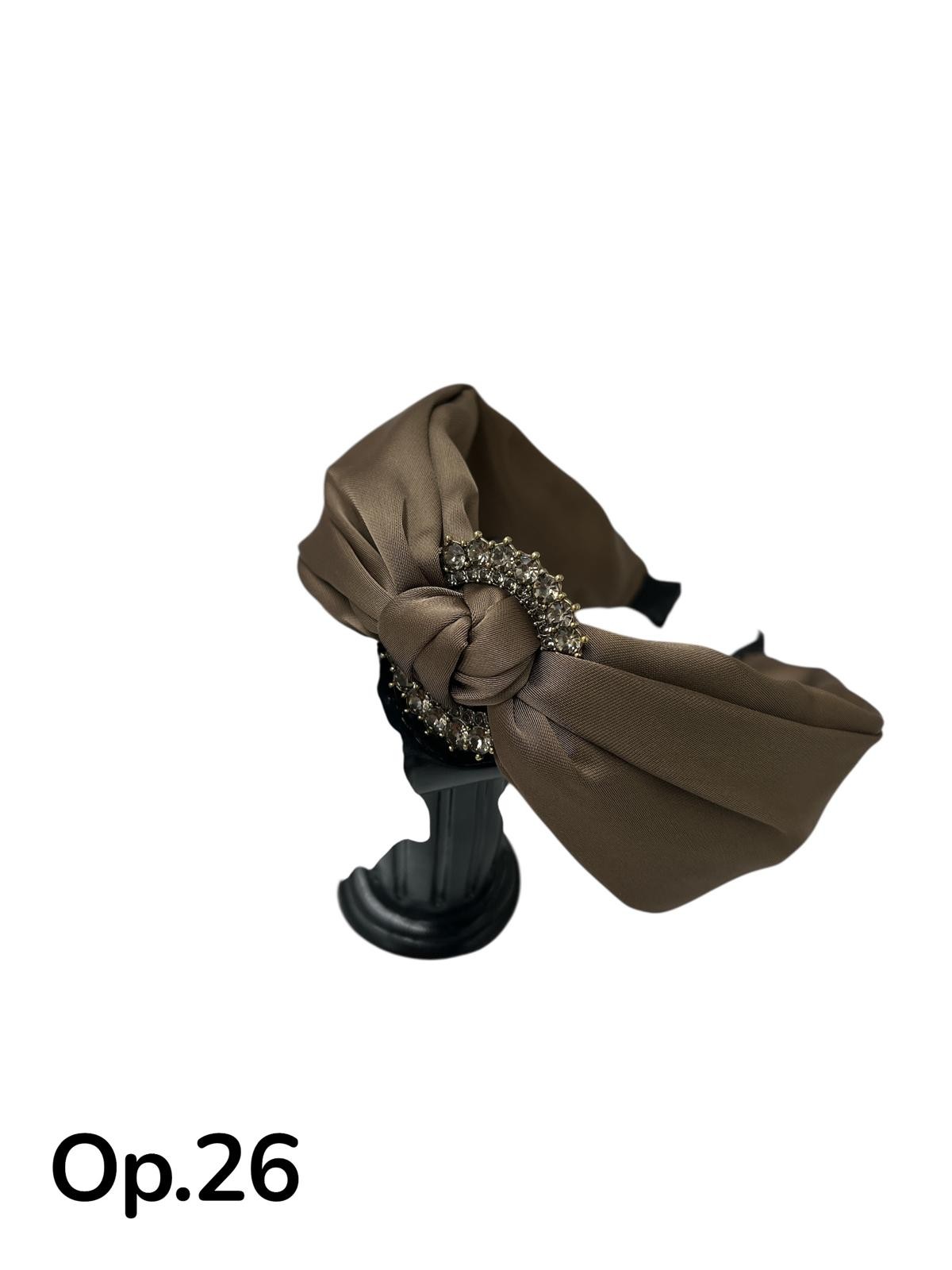 OPASKA SATYNOWA OP 26