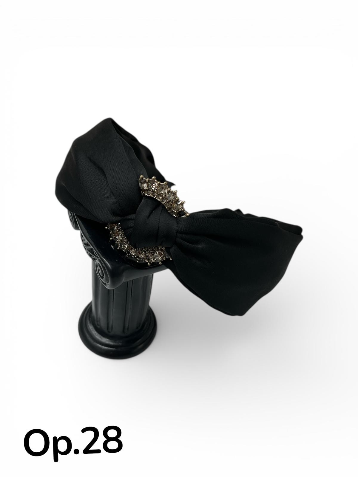 OPASKA SATYNOWA OP 28