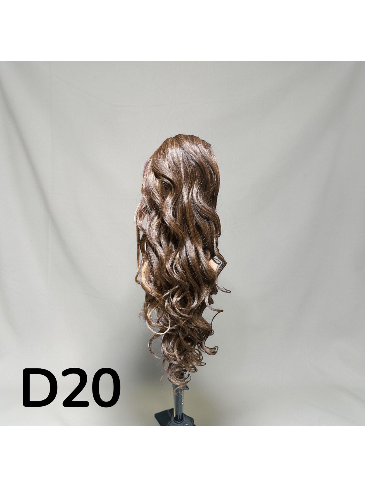 KUC D20 CZEKOLADOWY BRAZ Z POJAŚNIENIAMI CIEPŁEGO BLONDU