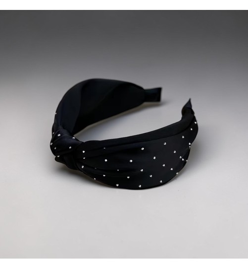 op 28 czarna satyna cyrkonie