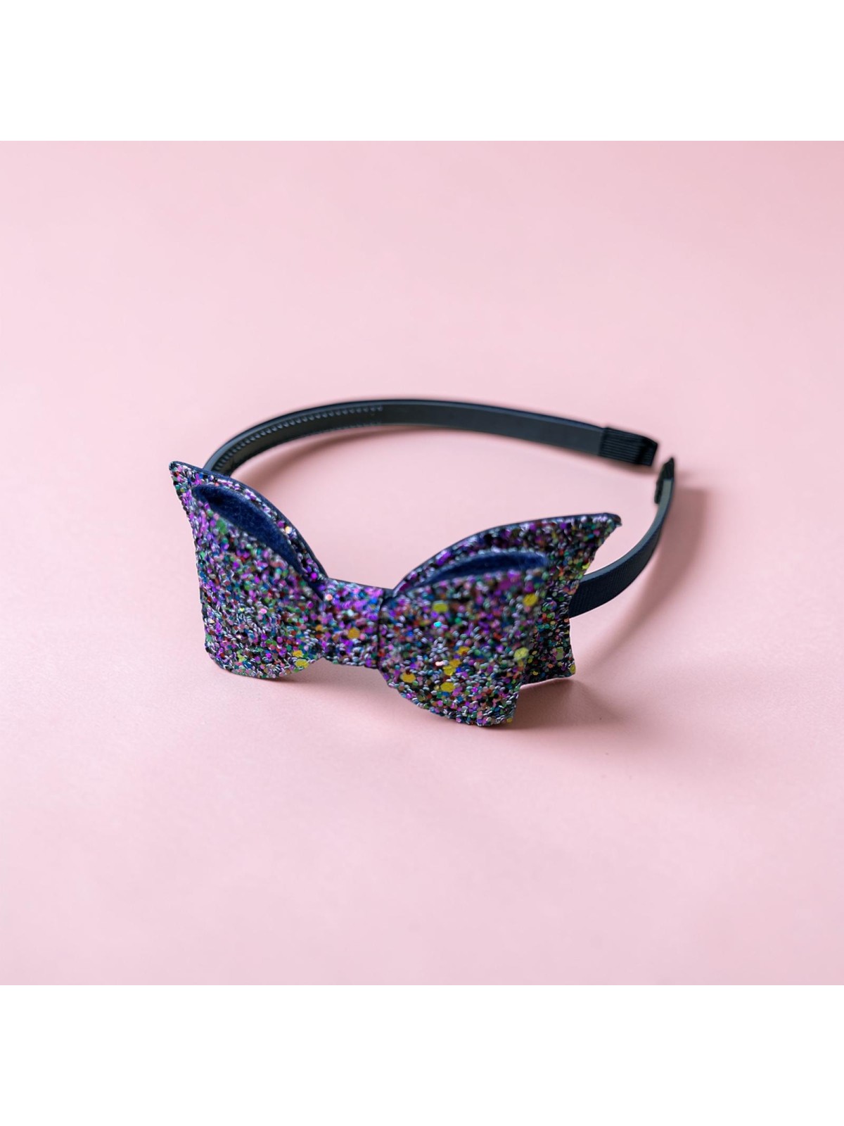 Op.48 KOKARDA FIOLETOWA Z BROKATEM NA GRZEBYKU