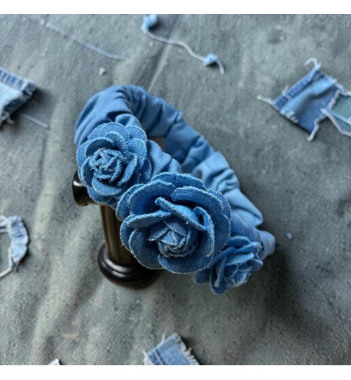 Op.52 Piękny zestaw opaska + kolczyki różyczki