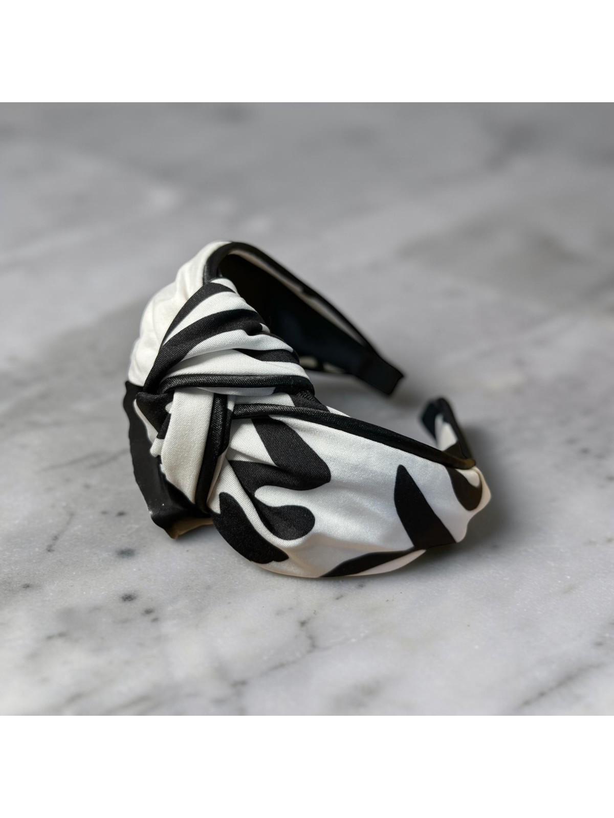 Op.53 Opaska materiałowa biało-czarna