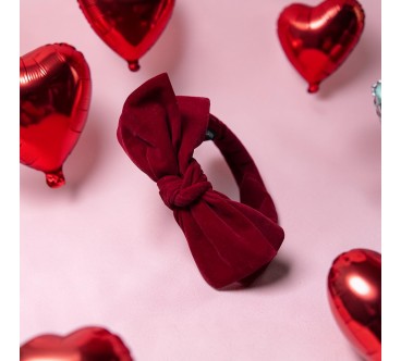 Op.55 Czerwona opaska z kokardką zamszowa