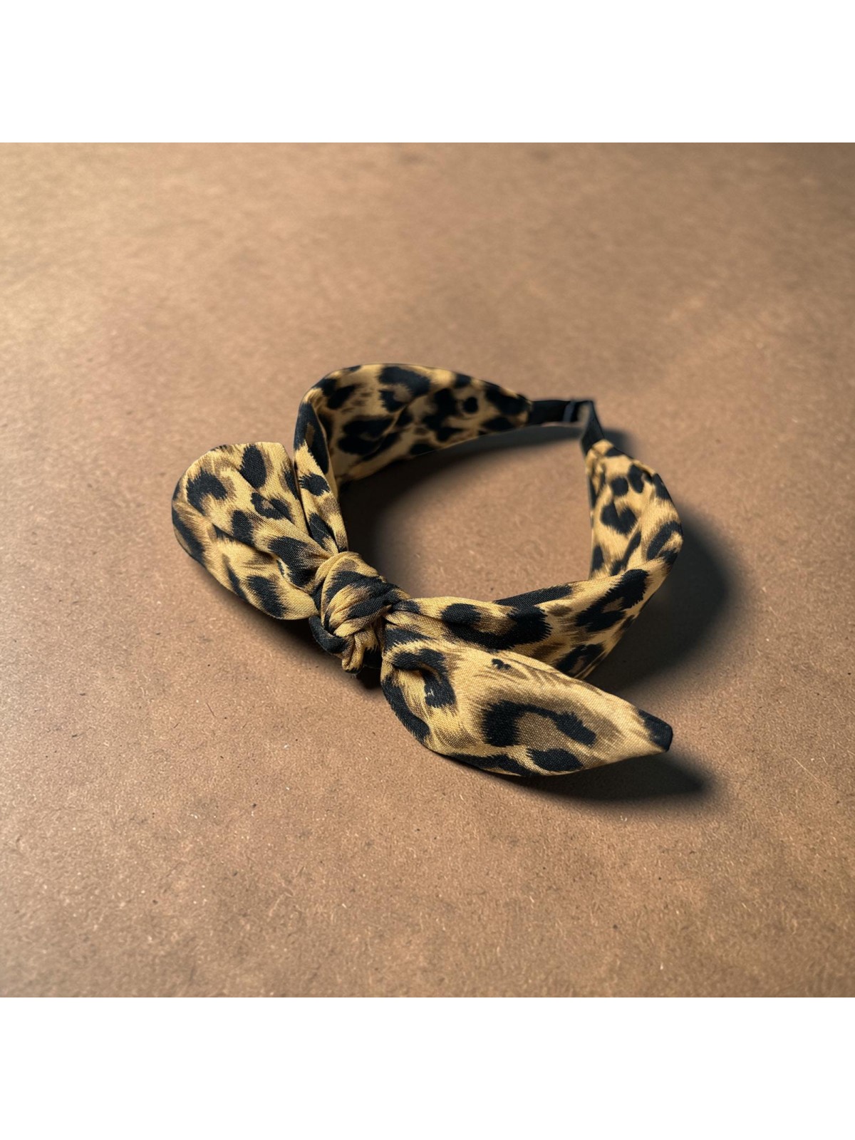 Opaska Op.62 PANTERKA BRAZOWO-CZARNA Z KOKARDA Z DRUCIKIEM