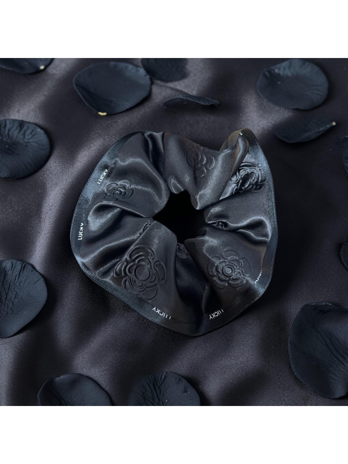 GUMKA SATYNOWA CZARNA TŁOCZONA 8