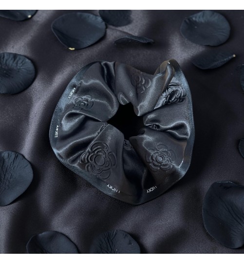 GUMKA SATYNOWA CZARNA TŁOCZONA 8