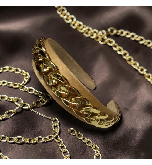 Op.81 Opaska Satynowa z Złotym Łańcuszkiem