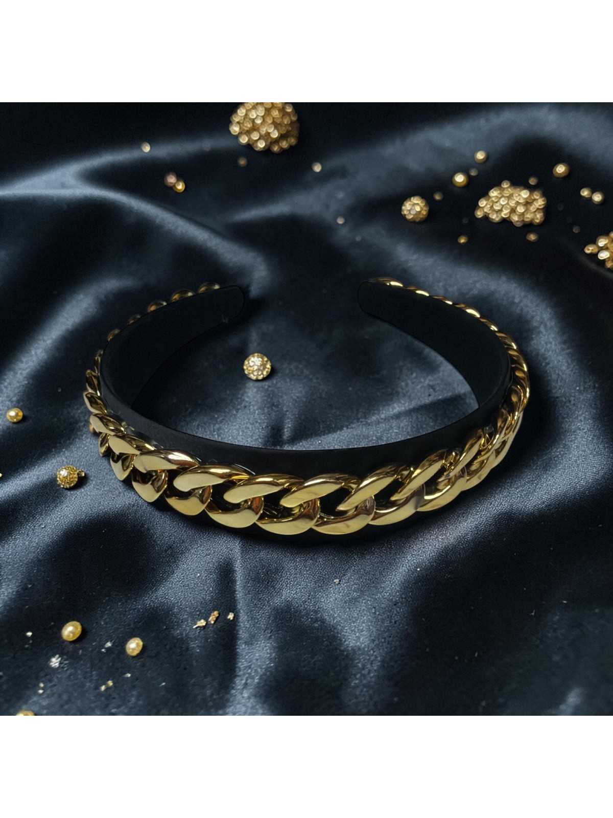 Op.81 Czarna Opaska z Łańcuszkiem