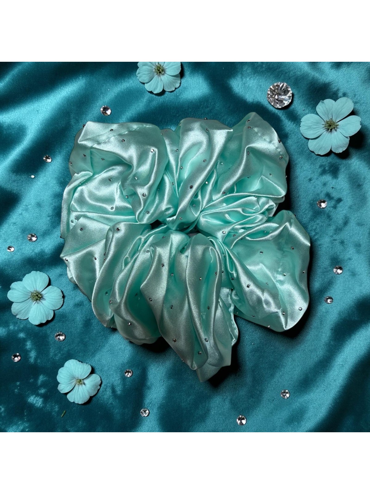Gumka Satynowa Turkusowa z Cekinami