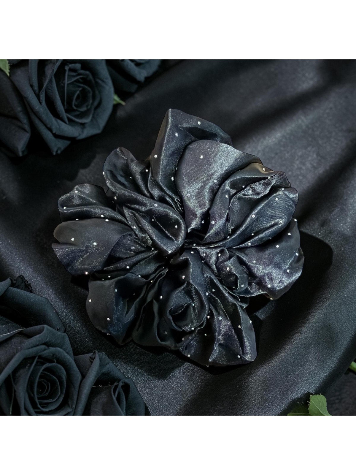 Czarna Satynowa Gumka z Cyrkoniami