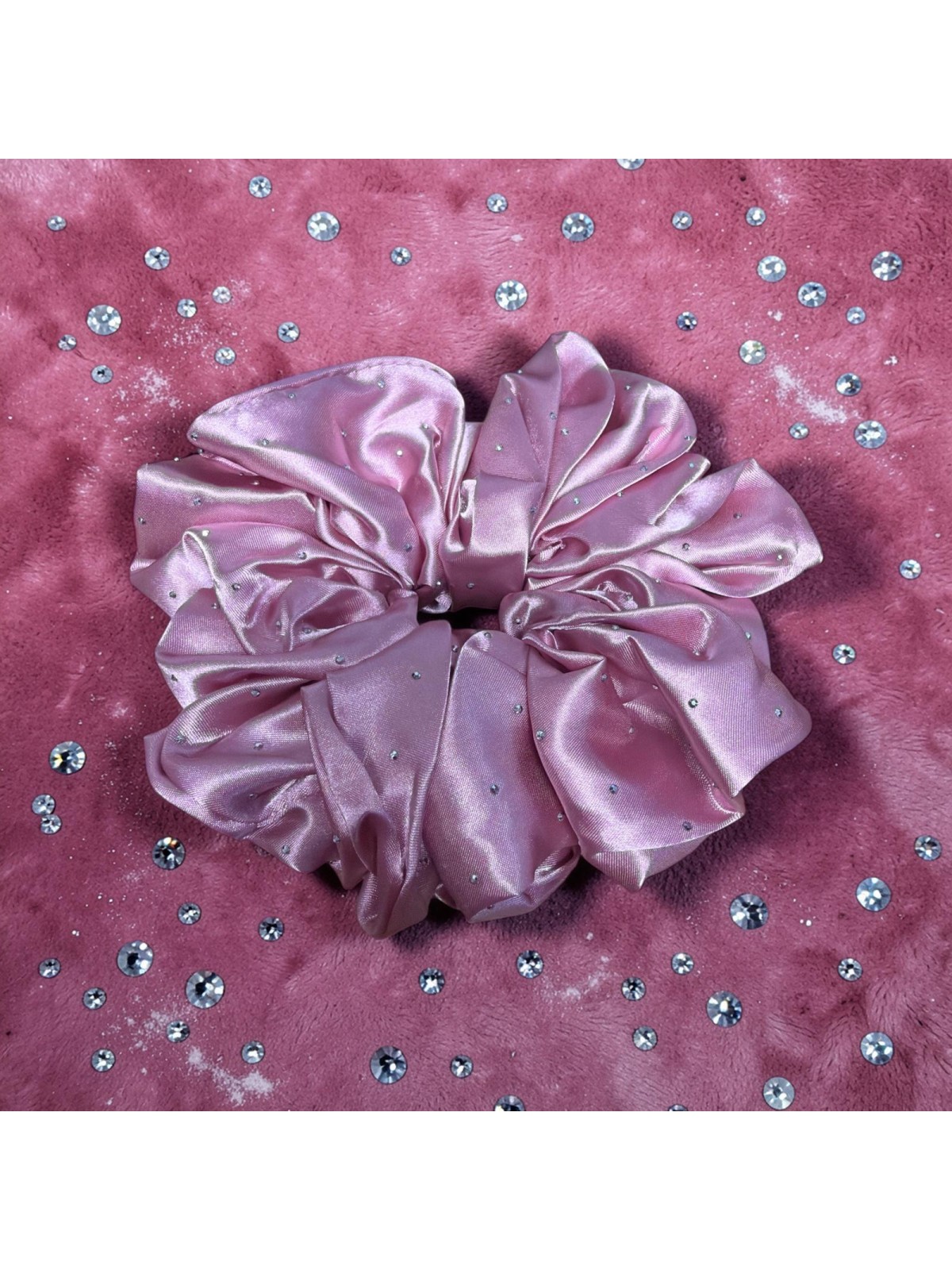 Gumka Satynowa Pudrowy Róż z Cyrkoniami