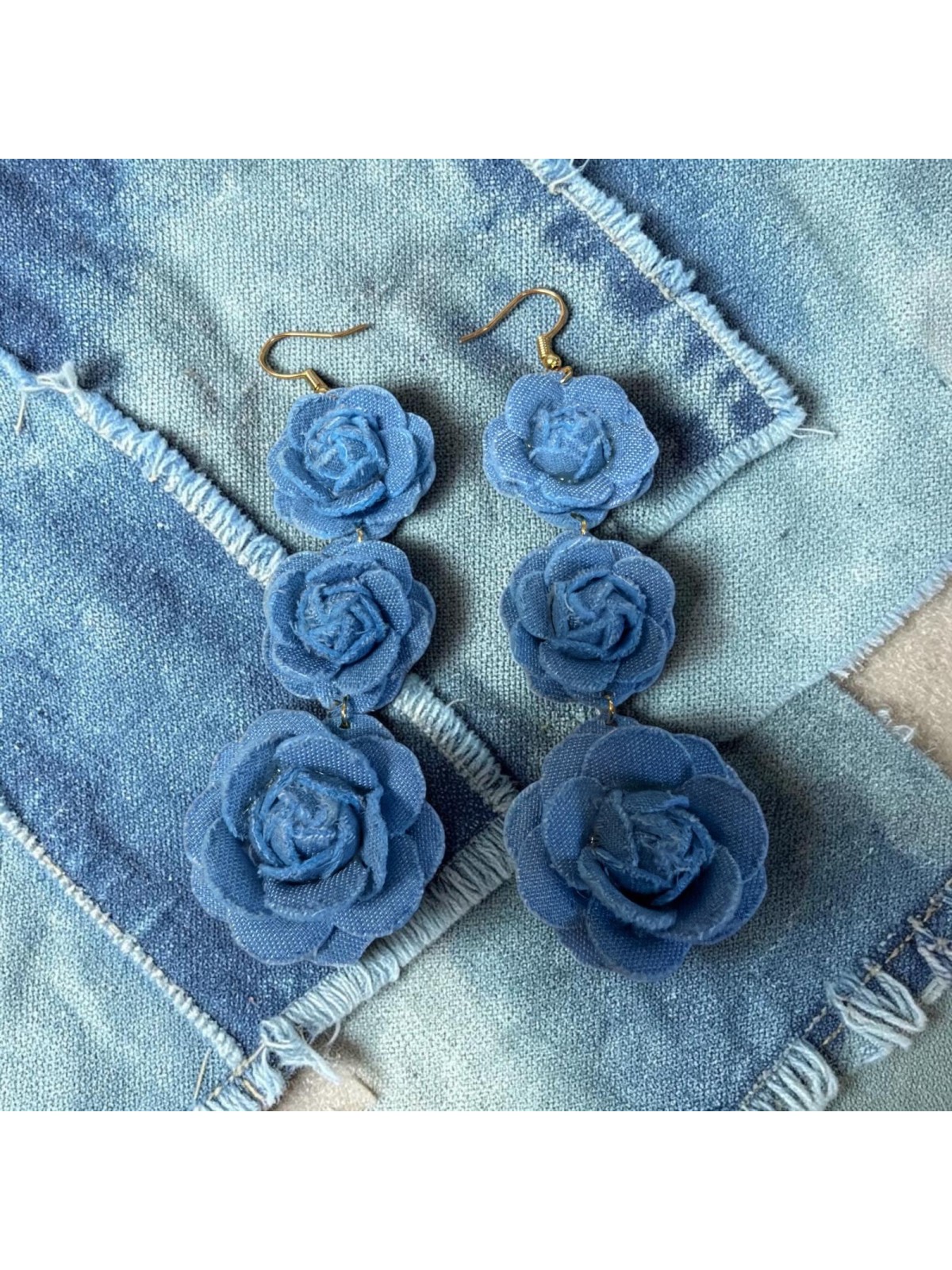 Op.88 Piękny zestaw opaska + kolczyki trzy różyczki