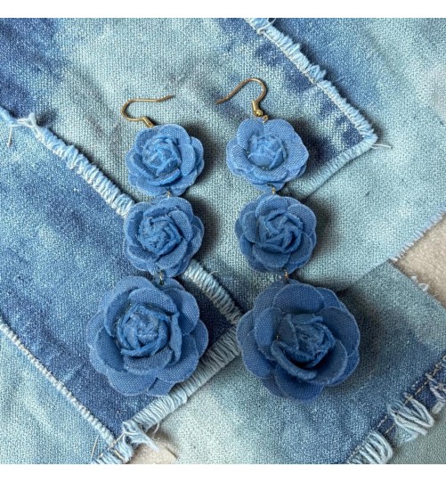 Op.88 Piękny zestaw opaska + kolczyki trzy różyczki