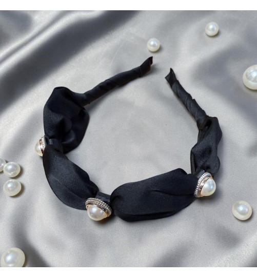 Op.92 czarna opaska satynowa z perłami