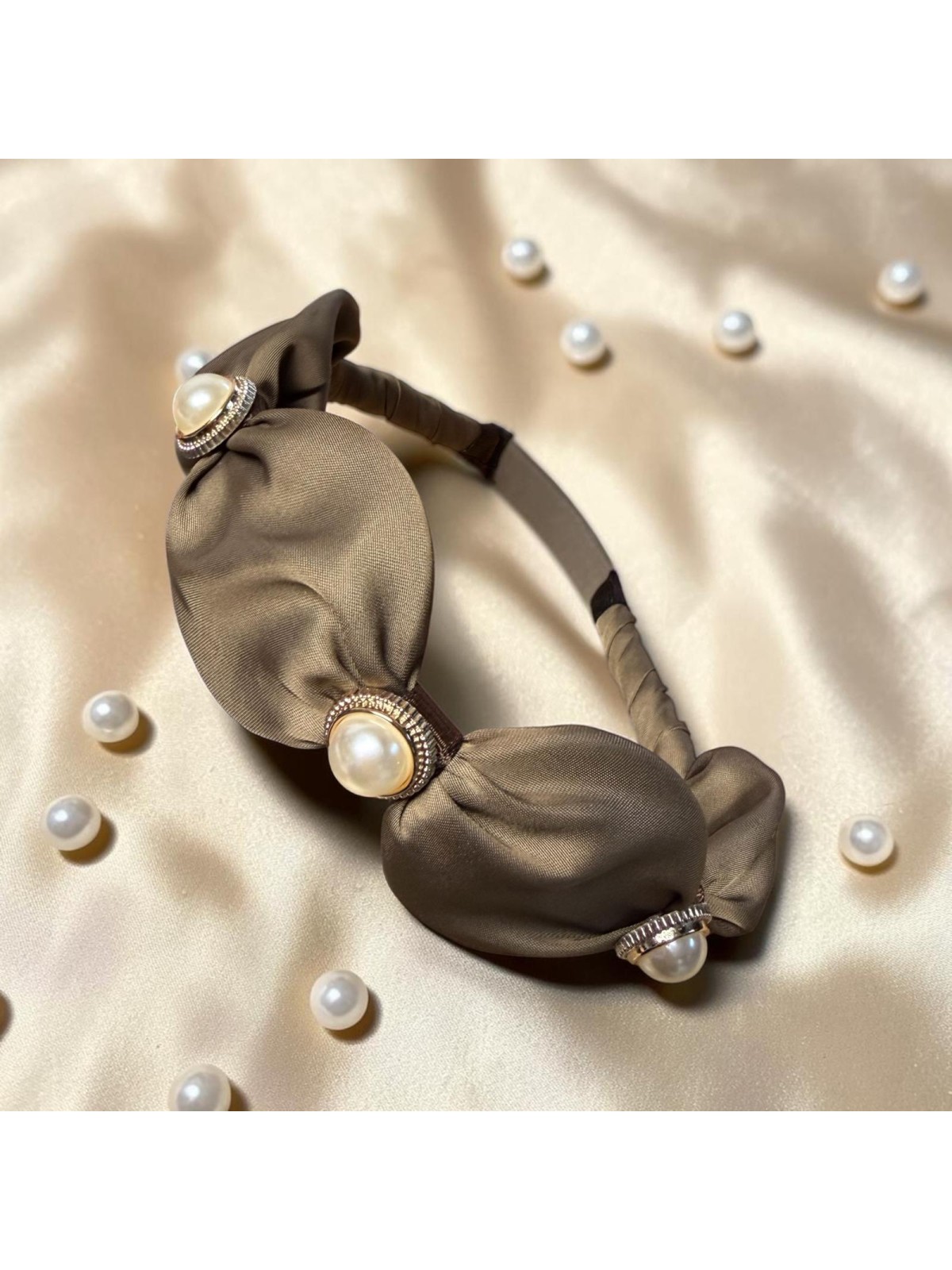 Op.92 satynowa opaska fango z perłami
