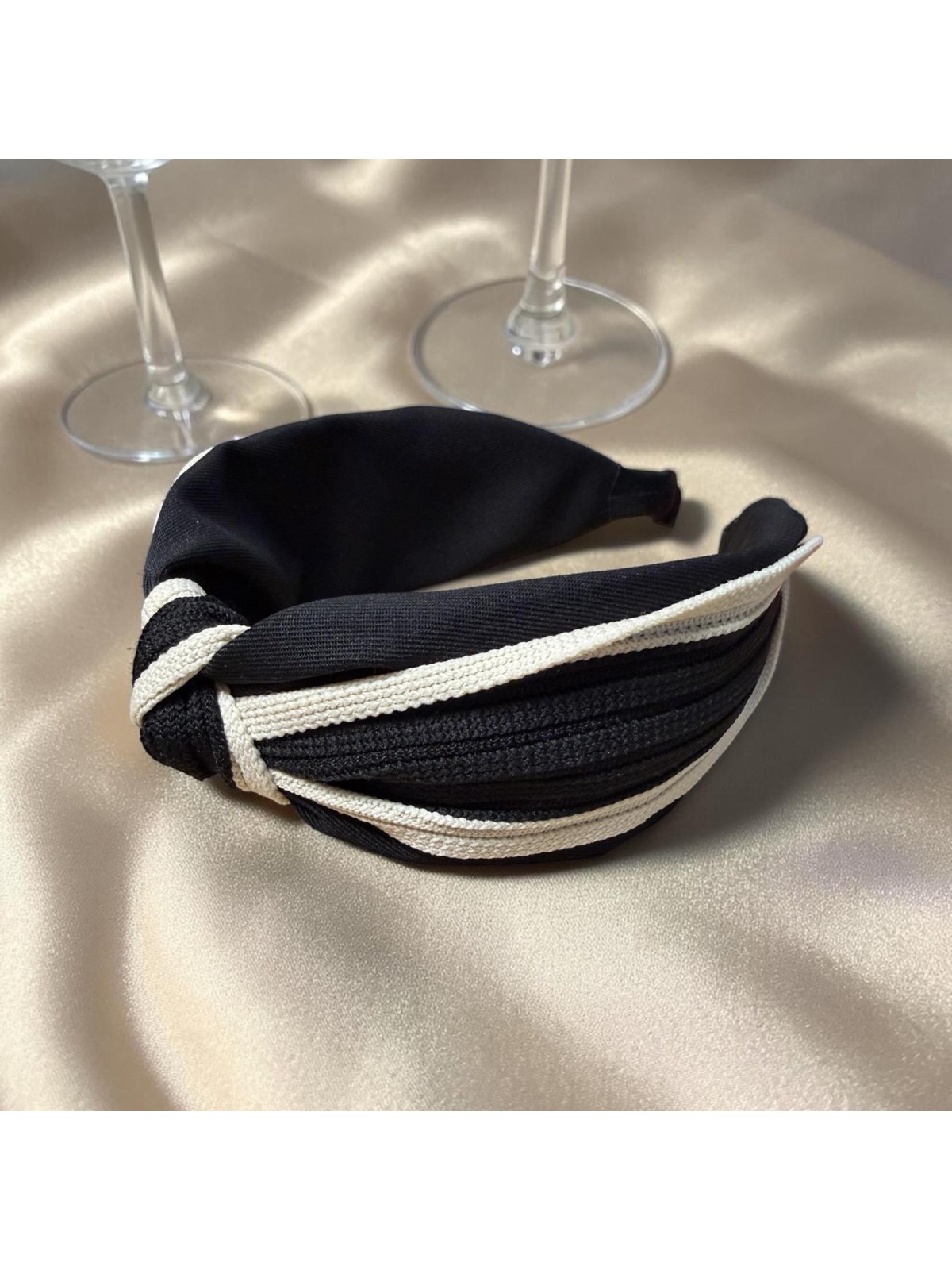 Op.301 Piękna stylowa opaska czarna