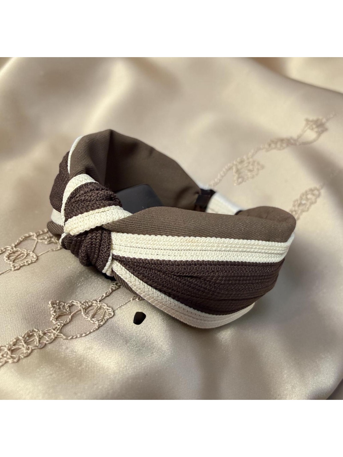 Op.301Piękna stylowa opaska brązowa