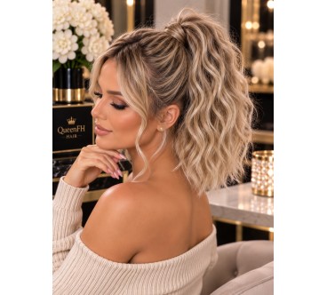 Kuc M4-beżowy blond łączony z refleksami jasnego blondu ombre ciemny blond 40 cm