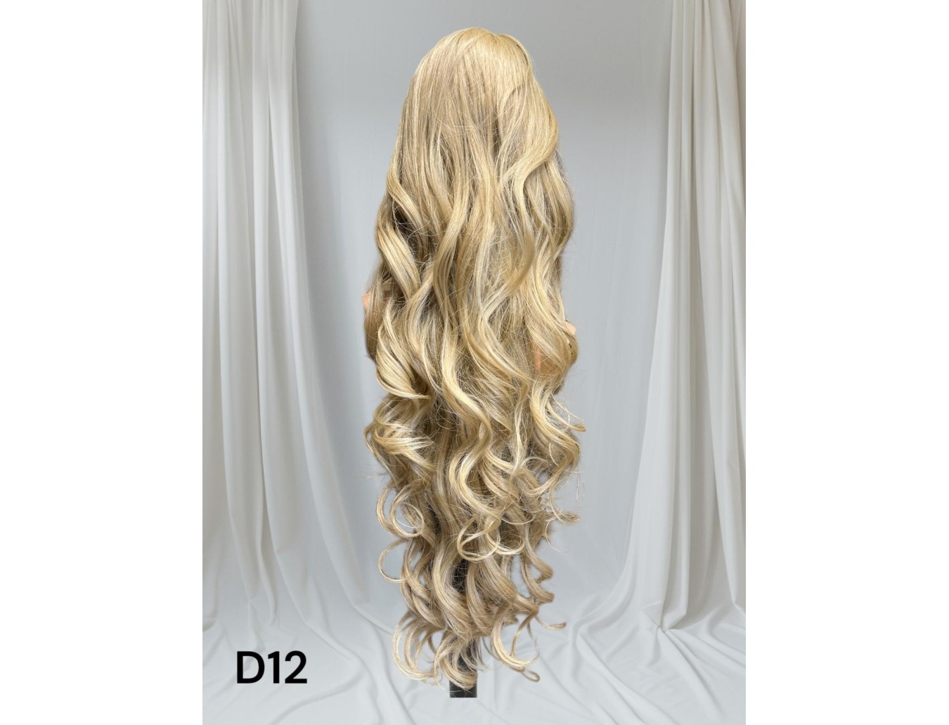 Kuc D12 z klamerką BEŻOWY BLOND Kuc D12 z klamerką BEŻOWY BLOND