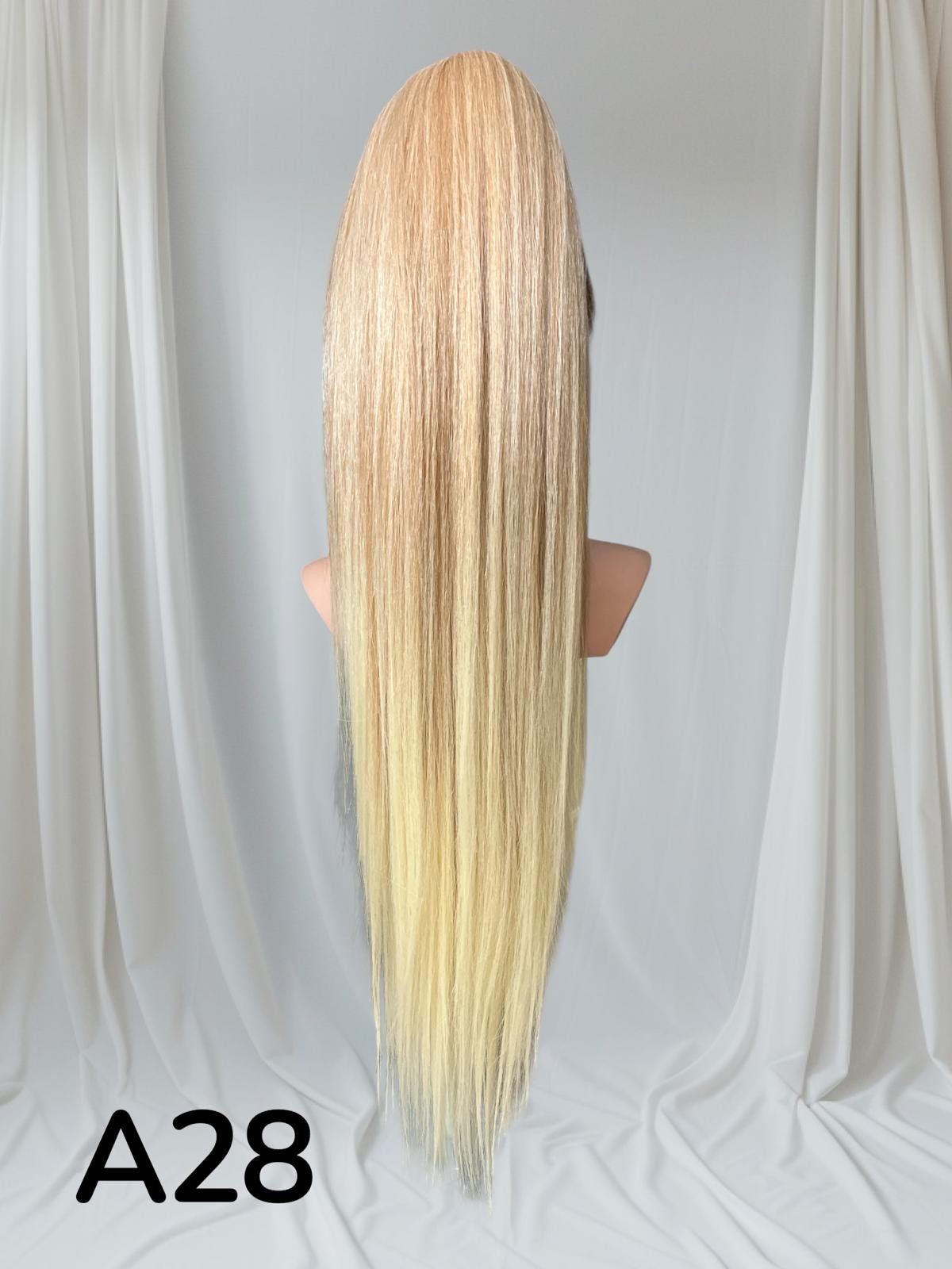 A 28 Kuc Złoty ciepły blond ombre A 28 Kuc Złoty ciepły blond ombre