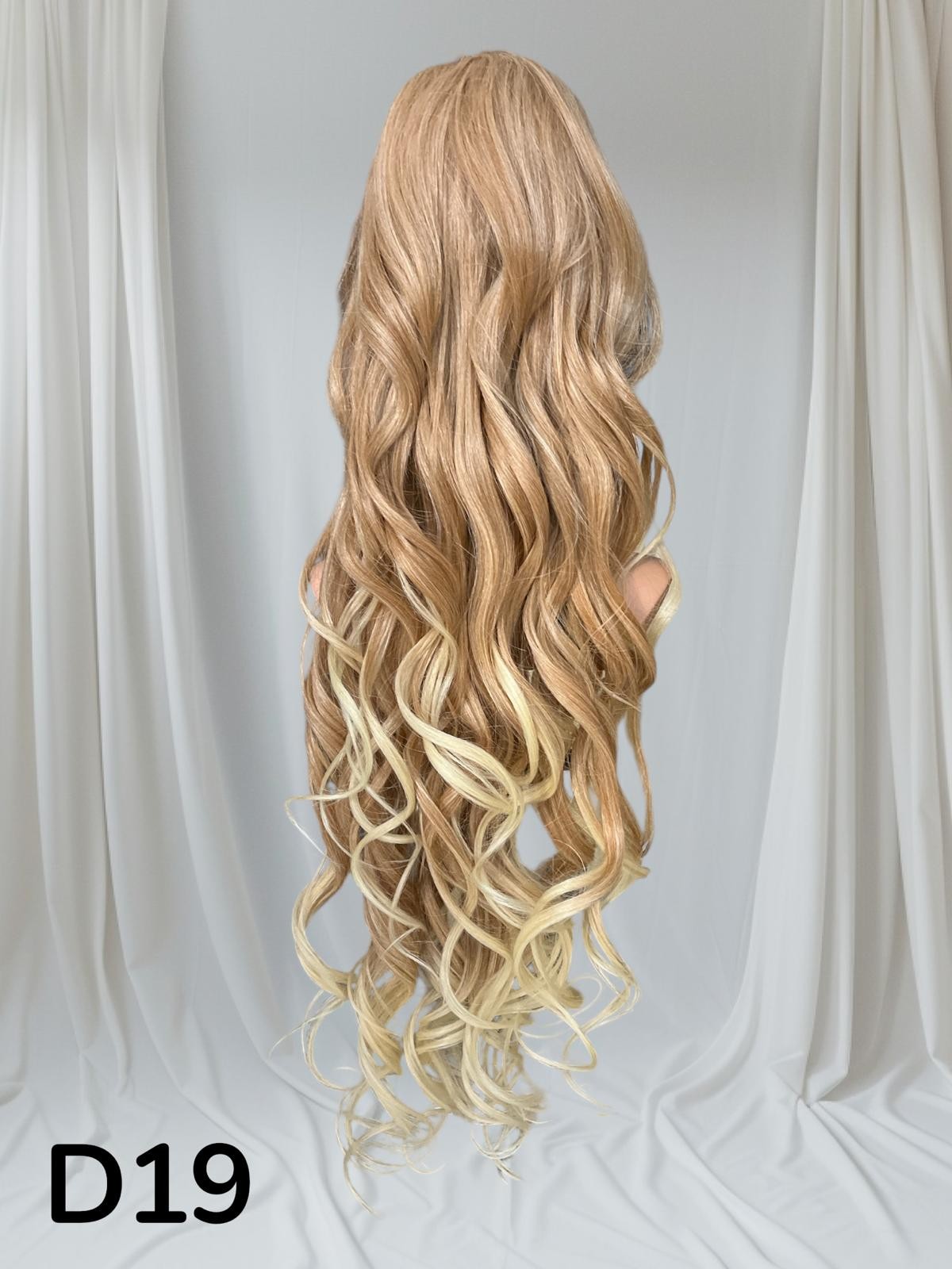 Kuc D19 Złoty blond ombre Kuc D19 Złoty blond ombre