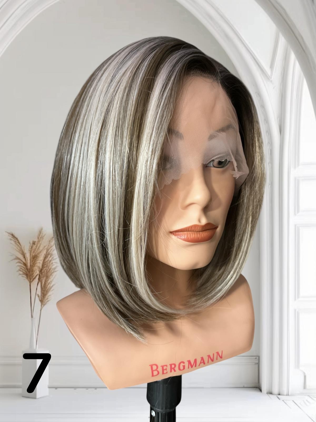 Peruka 7 ciemny brąz z pasemkami chłodnego blondu